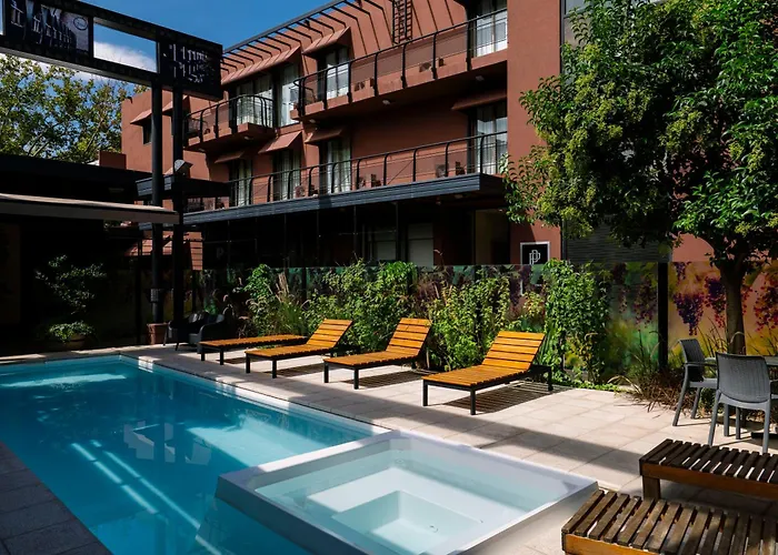 Plaza Paradiso Petit Hotel
