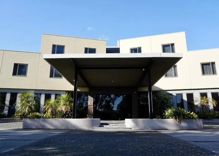 Golden Pebble Hotel