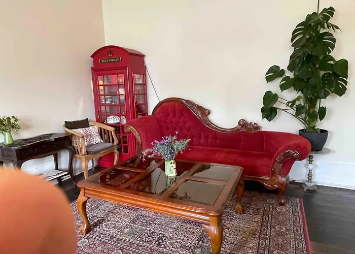The Bank Guesthouse Glen Innes