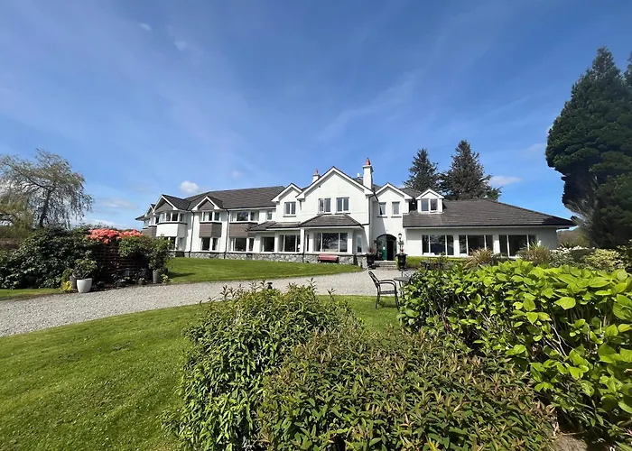 Loch Lein Country House