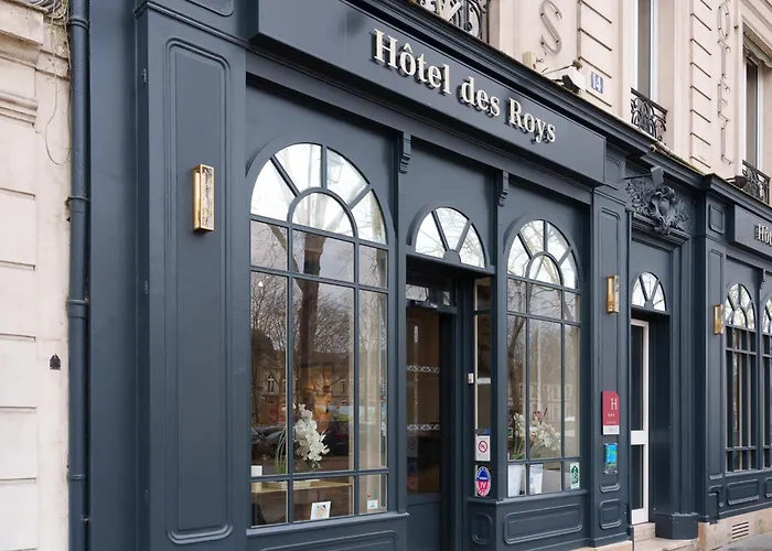A L'Hotel Des Roys