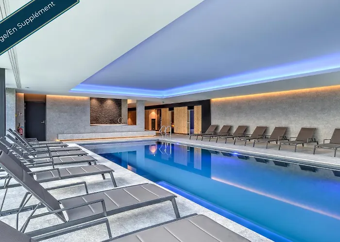 R Hotel Experiences