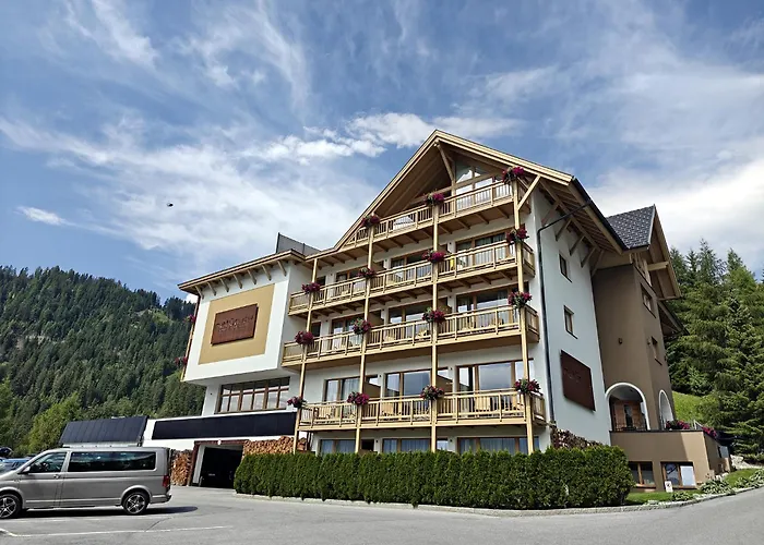 Natuerlich Hotel Mit Charakter Fiss