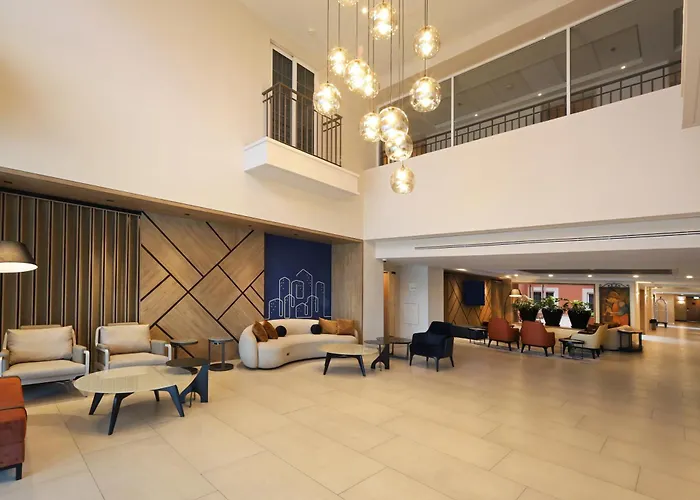 Holiday Inn Express Monterrey Galerias-San Jeronimo By Ihg
