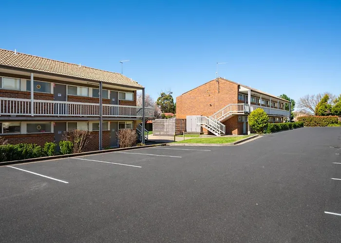 Bathurst Studio Apartments
