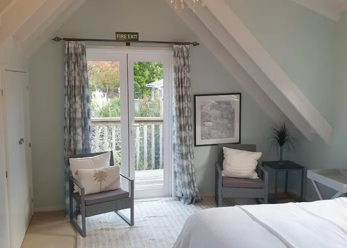 Brenton Lodge Whangamata
