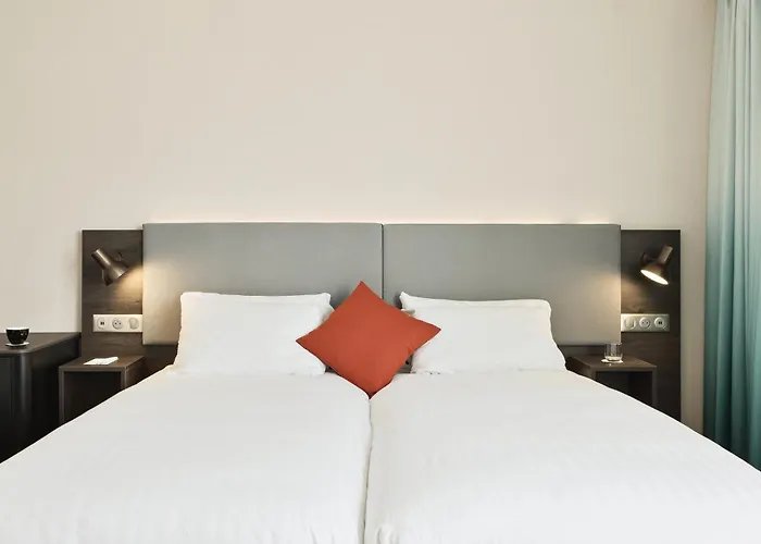 Holiday Inn Toulon City Centre By Ihg