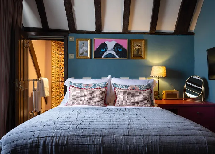 The White Hart - A Heartwood Inn Lewes