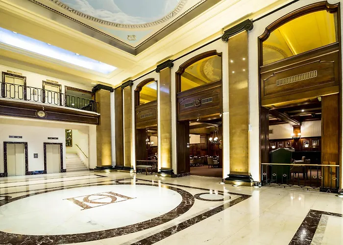 Claridge Hotel