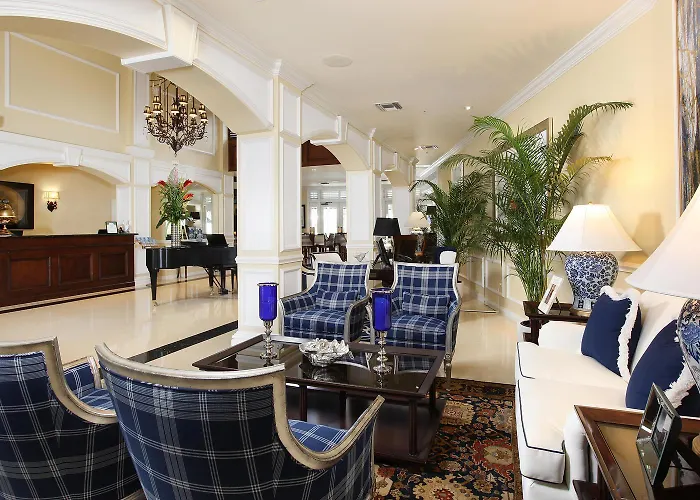 Inn At Pelican Bay Pine Ridge