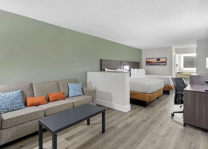 Quality Inn & Suites Orlando East - Ucf Area