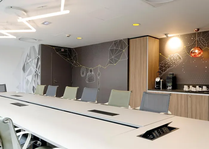 Holiday Inn Reims Centre By Ihg
