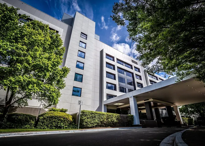 Crowne Plaza By Ihg