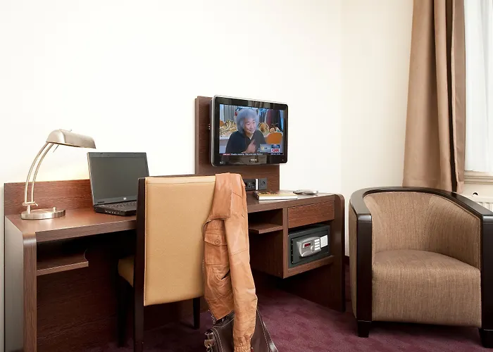 Best Western Dam Square Inn