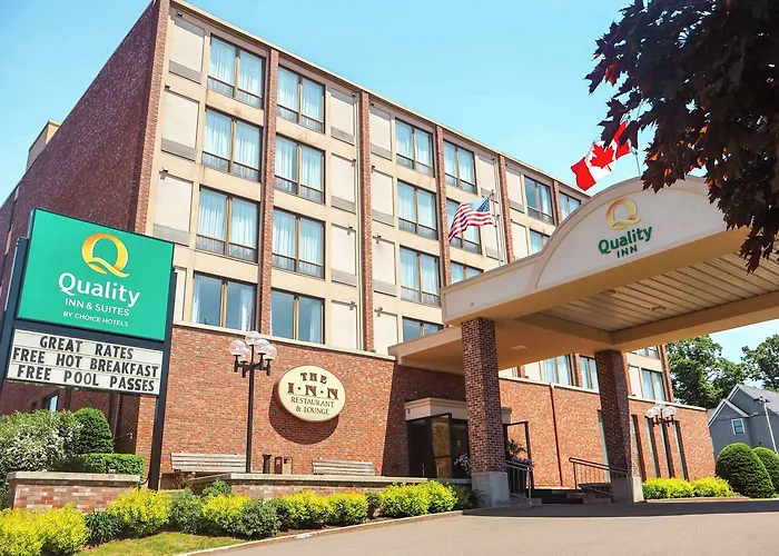 Quality Inn & Suites Downtown
