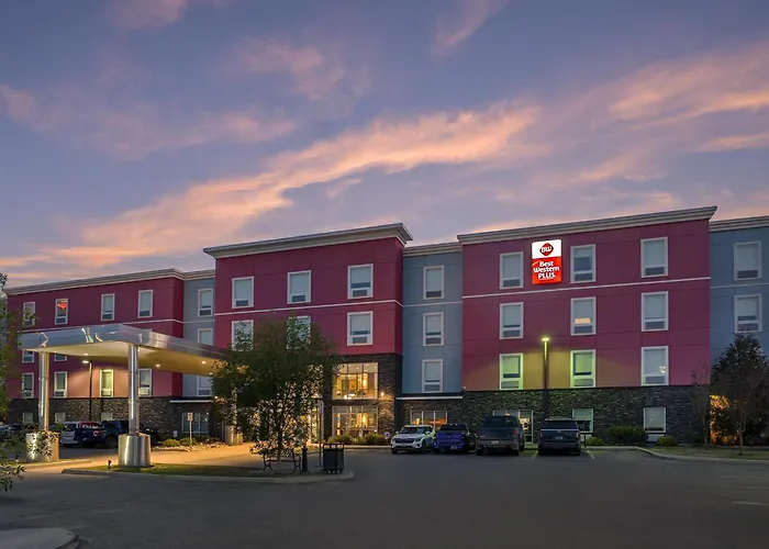 Best Western Plus Airport Inn & Suites
