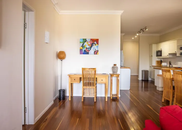 Kernow - Minimum Age 18 Hotel Charters Towers