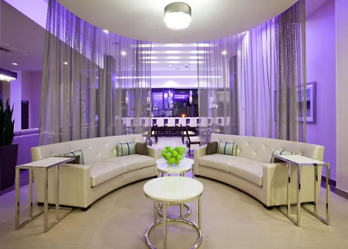 Hollis Halifax - A Doubletree Suites By Hilton