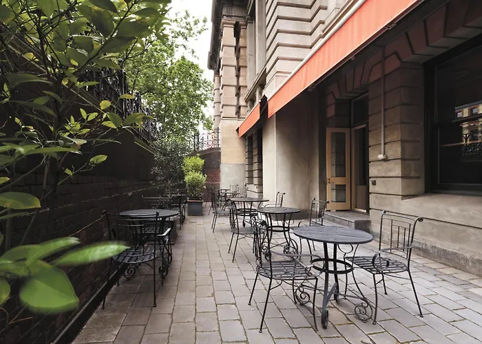 Grand Hotel Melbourne