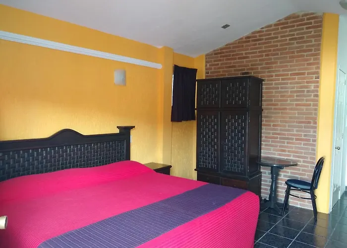 Hotel Villa Monarca Inn