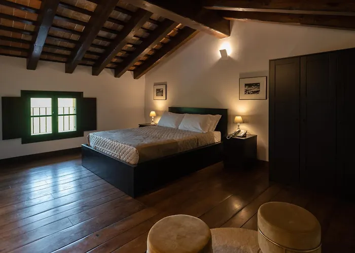 Al Pompiere - Wine And Rooms
