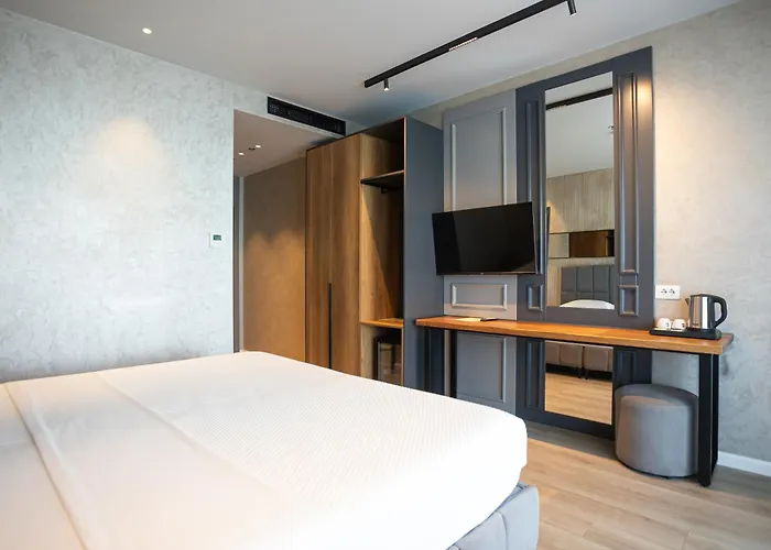Amr Hotel - Durres Shkallnur