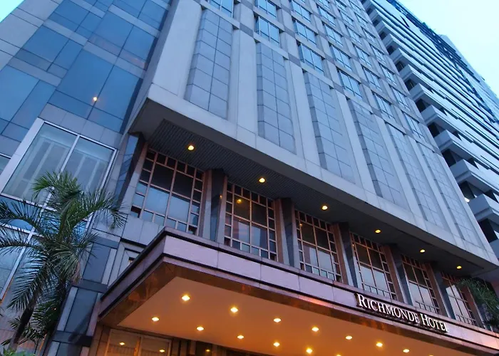 Richmonde Ortigas, Manila