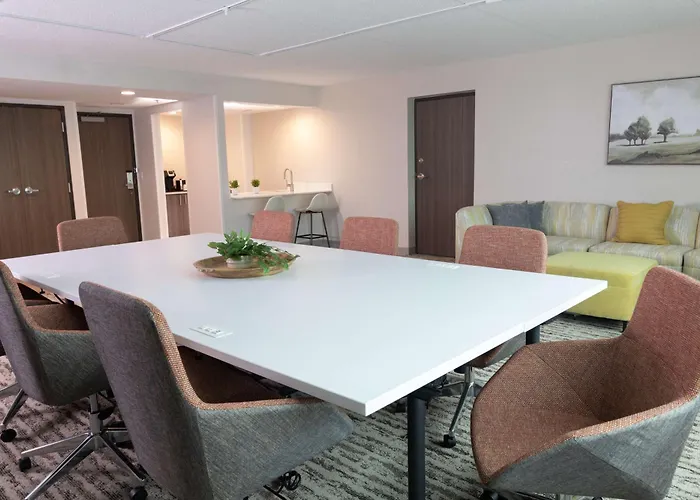 Hilton Garden Inn Des Moines Airport