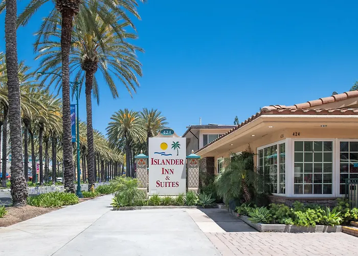 Anaheim Islander Inn And Suites Near Park And Convention Center