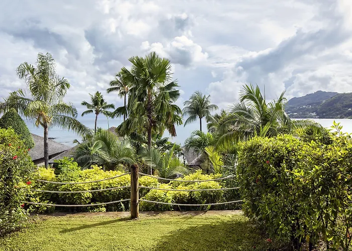 Fisherman'S Cove Resort Beau Vallon 