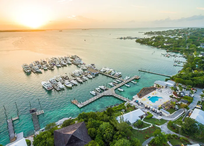 Romora Bay Resort & Marina