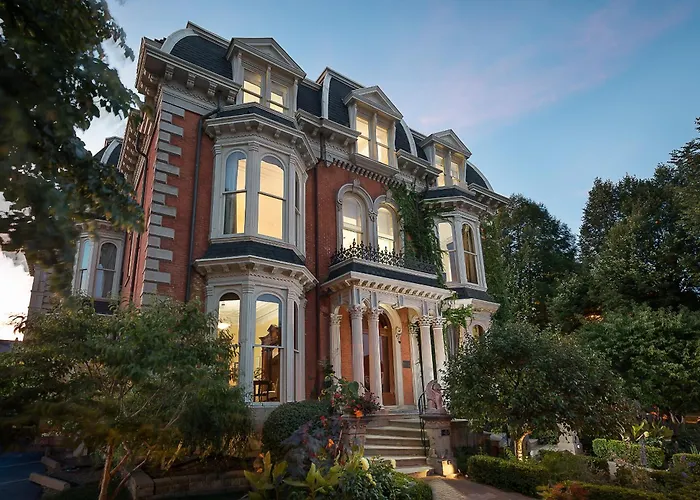 Mansion On Delaware Avenue