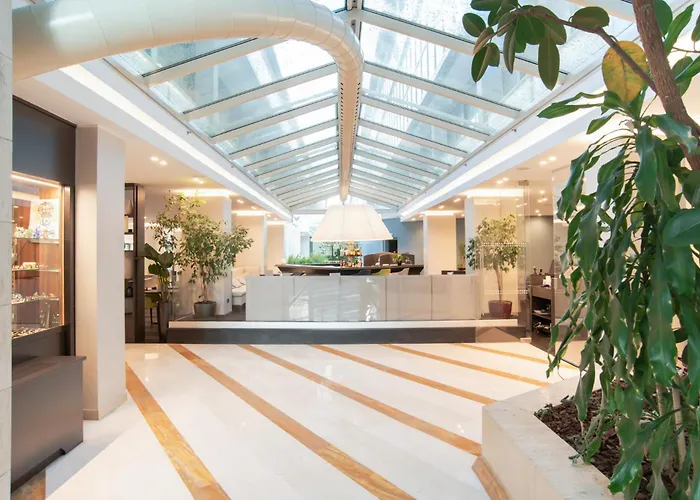 Mercure Roma West