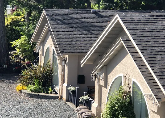 Qualicum Breeze Beach Resort