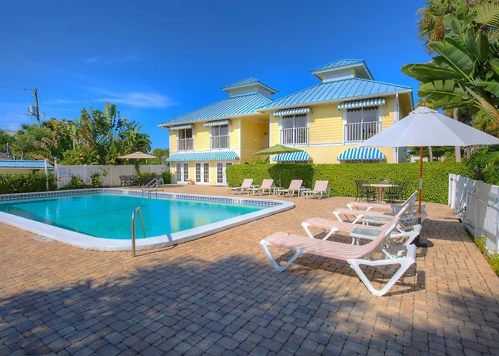 Naples Garden Inn