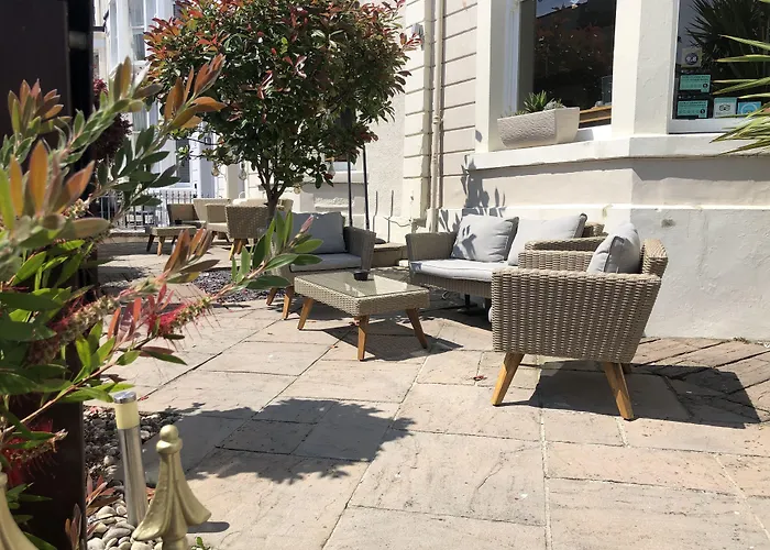 Lynton House Hotel Llandudno