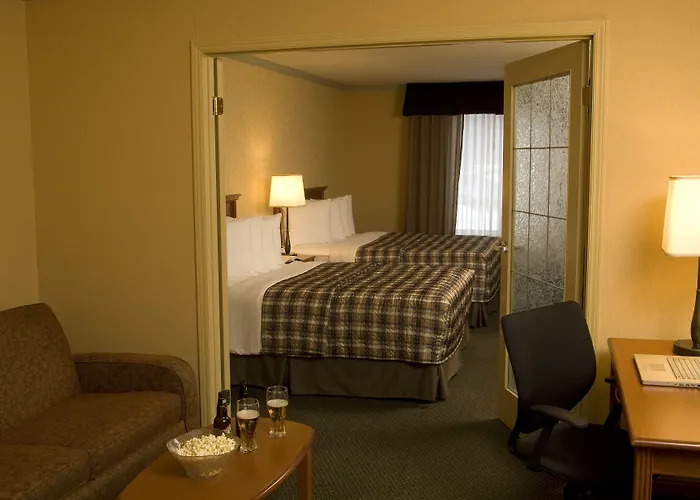 Merit Hotel & Suites