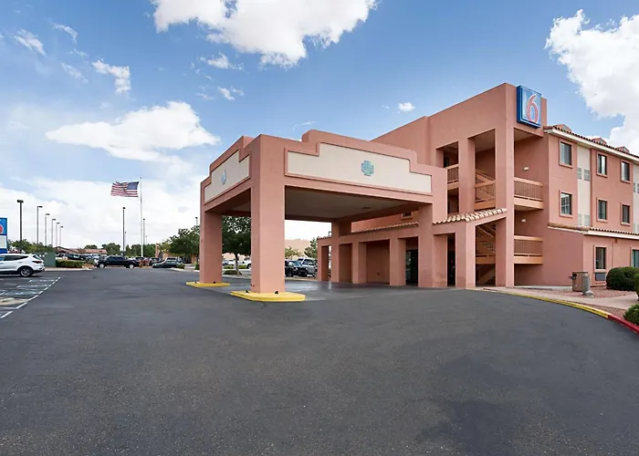 Motel 6-Page, Az