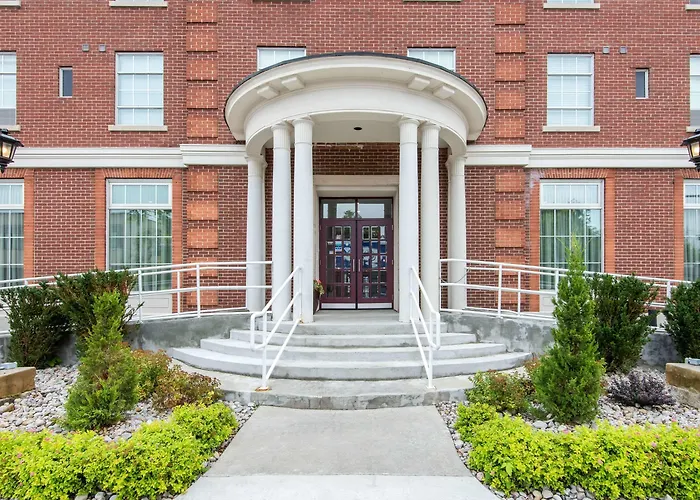 The Champlain Waterfront Hotel, An Ascend Collection Hotel