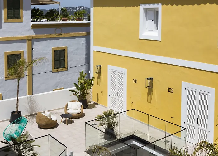 Hotel La Torre Del Canonigo - Small Luxury Hotels Ibiza Town
