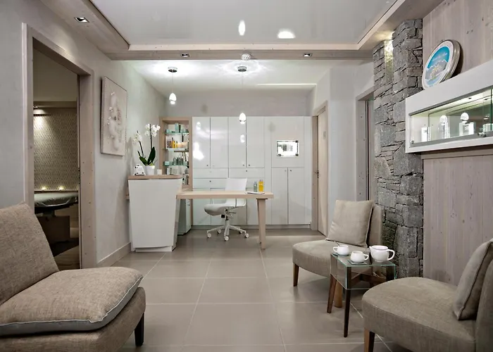 Mgm Hotels & Residences - Residence Le Roc Des Tours