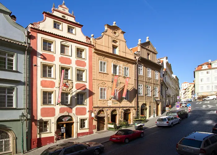 Red Lion Hotel