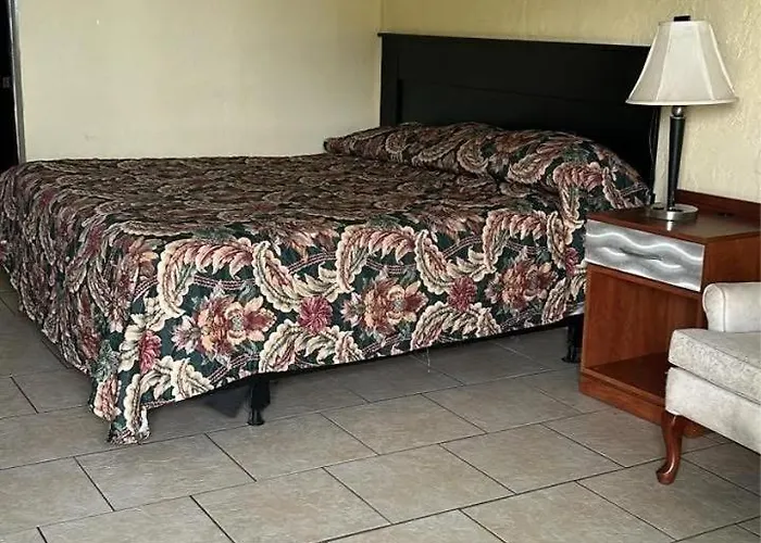 Sebastian Inn