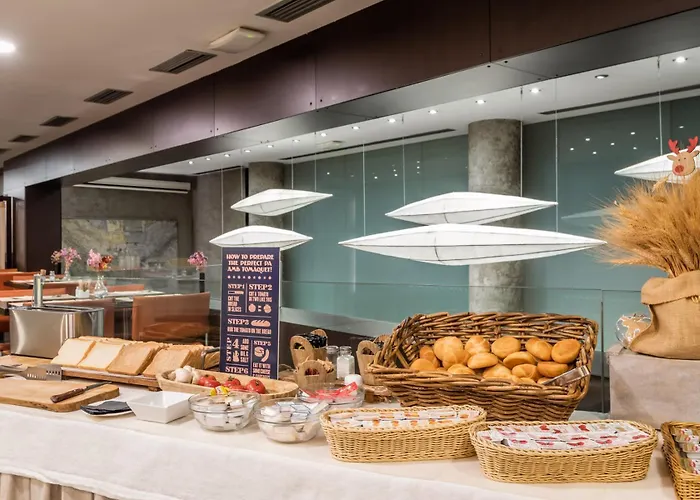 Hotel Madanis L'Hospitalet de Llobregat
