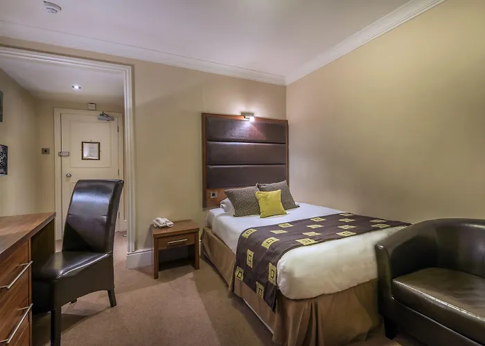 The Talbot Hotel, Oundle , Near Peterborough - The Coaching Inn Group