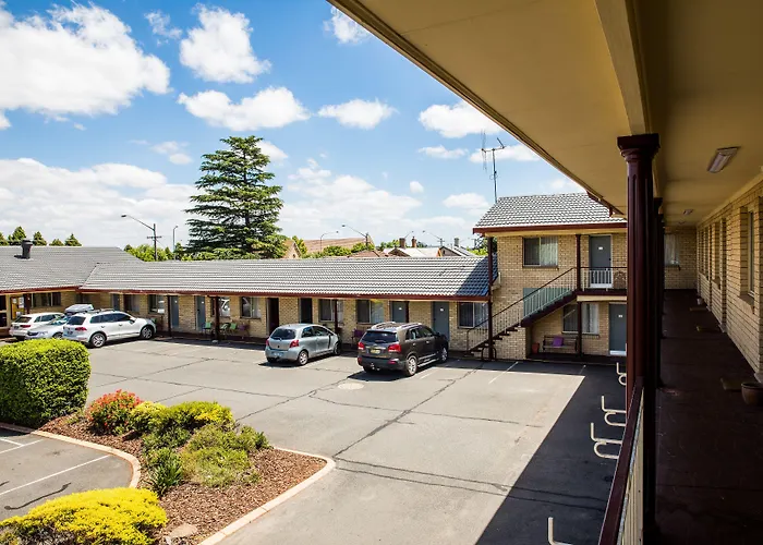 Lilac City Motor Inn