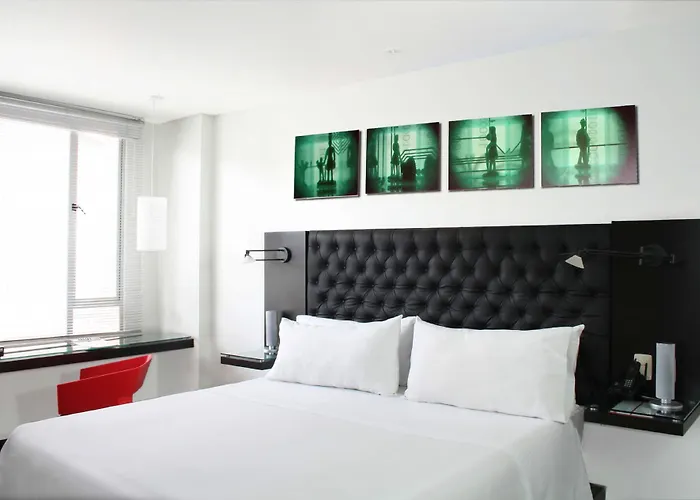 Hotel 104 Art Suites