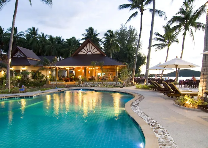 Kanok Buri Resort