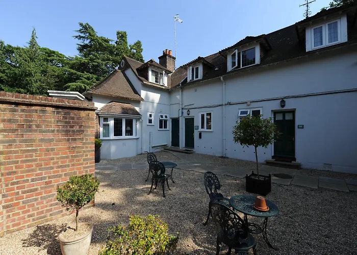 Gorse Hill Hotel Woking