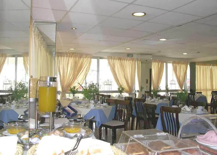 Apollo Hotel